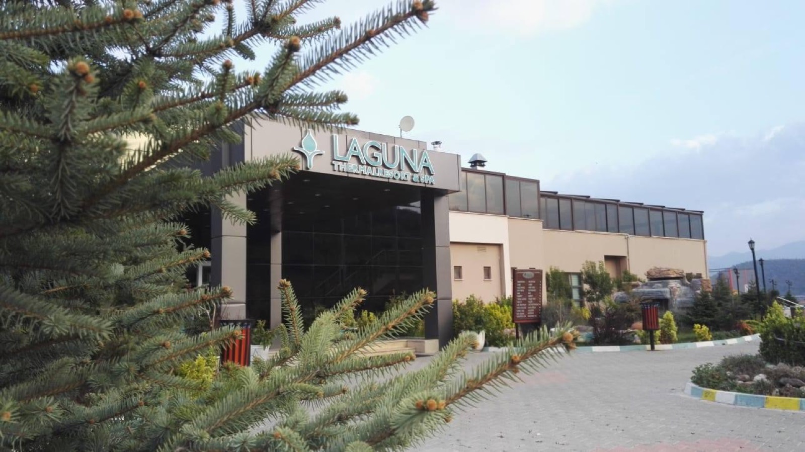 Laguna Thermal — Tesis & Doğa